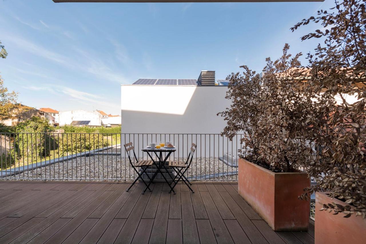 Lovelystay - Primrose 2Br Flat With Free Parking, Ac And Balcony ポルト エクステリア 写真