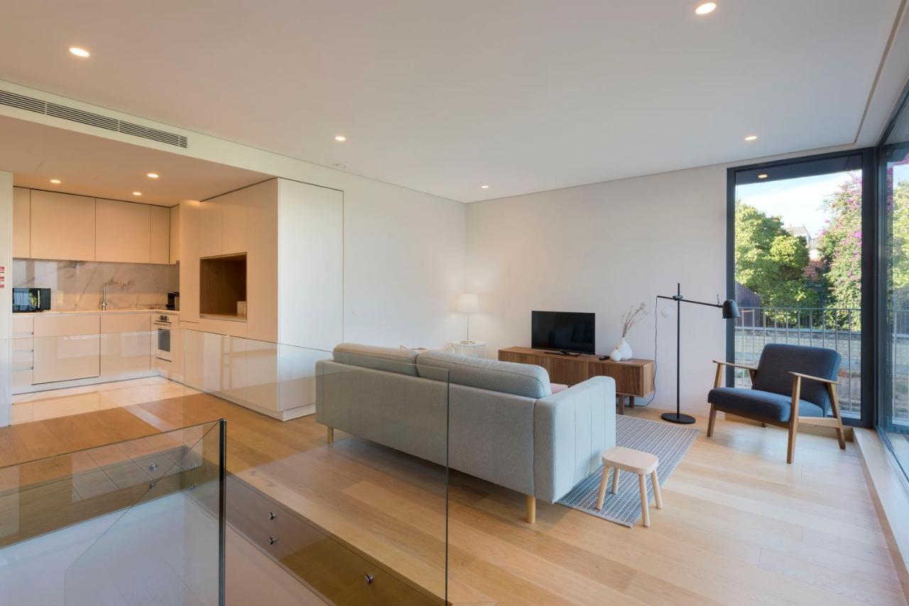 Lovelystay - Primrose 2Br Flat With Free Parking, Ac And Balcony ポルト エクステリア 写真
