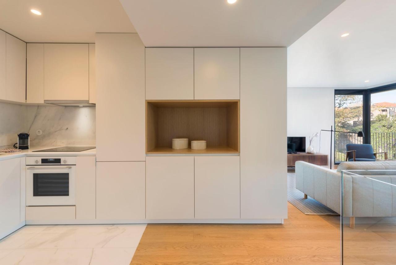 Lovelystay - Primrose 2Br Flat With Free Parking, Ac And Balcony ポルト エクステリア 写真