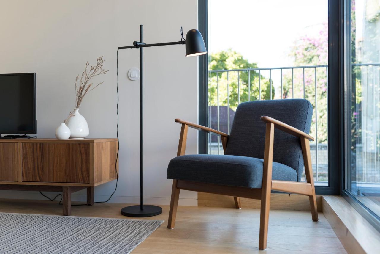 Lovelystay - Primrose 2Br Flat With Free Parking, Ac And Balcony ポルト エクステリア 写真